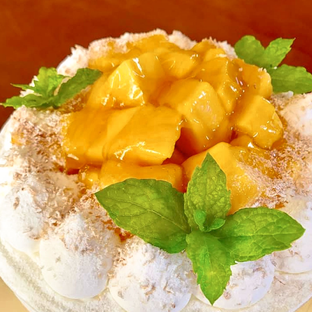 6月 パイナップルケーキ